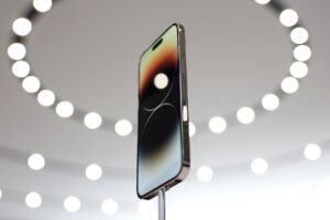 Apple's Exciting Venture: An AI-Powered iPhone in 2024