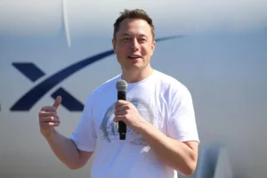 Elon Musk's SpaceX Buys Parachute Maker Pioneer Aerospace for $2.2 Million