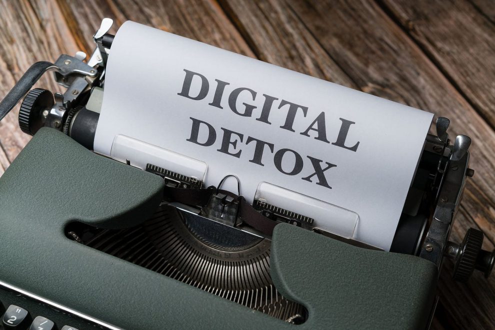 Data Detox Guide: Reclaim Your Privacy & Digital Wellbeing in 8 Simple Steps