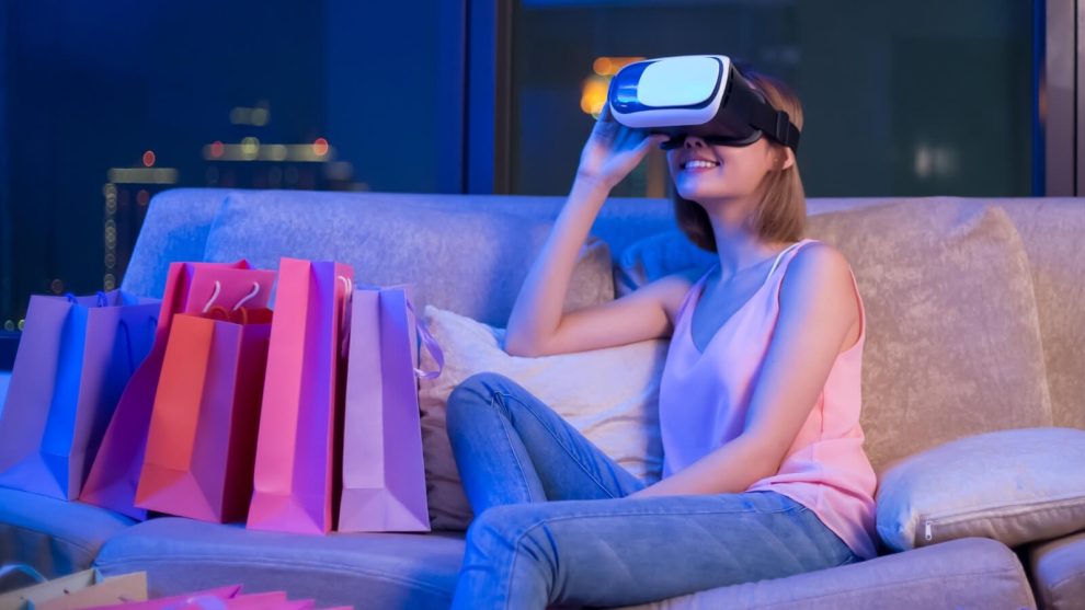 Enter the Virtual World: How VR is Redefining Shopping and Entertainment
