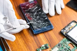 Demystifying Repairability Scores: Understanding What They Say About Fixing Your Broken Screen