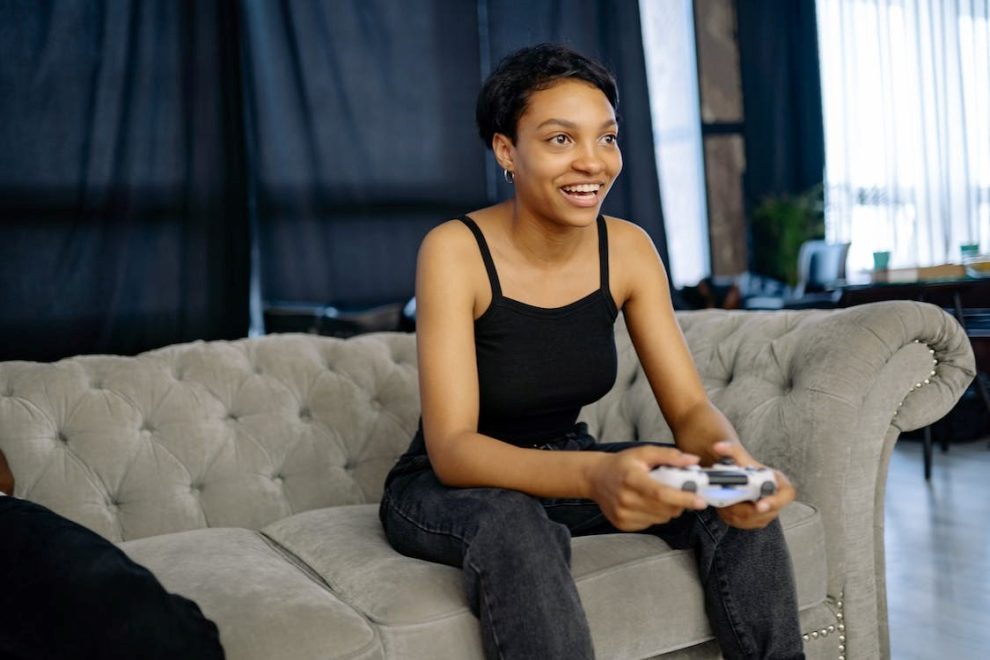 Bridging the Gender Gap in Competitive Gaming