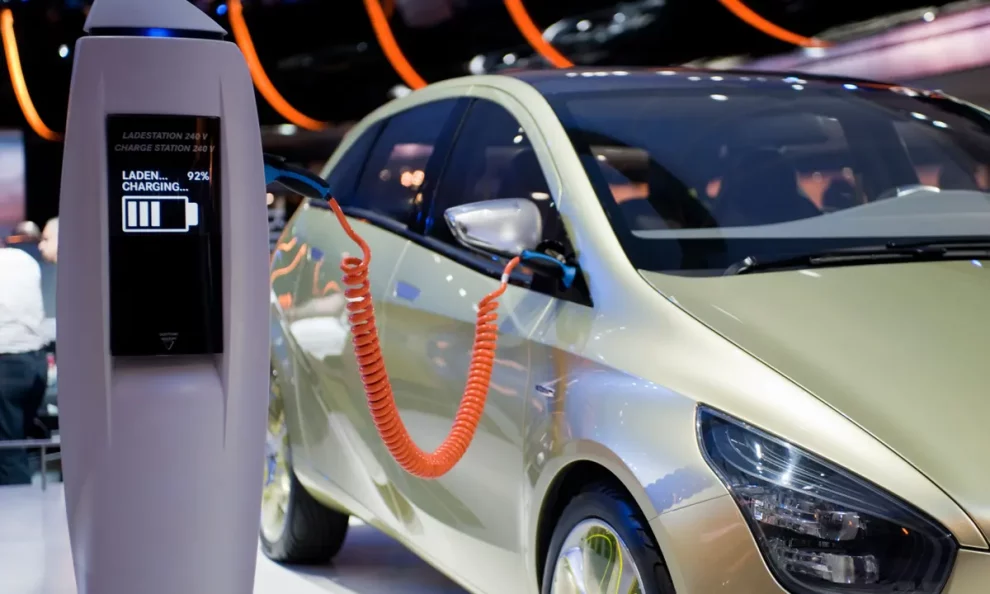 Electric Vehicles Cruise into the Mainstream: Record Sales Fueled by Innovation and Diversity