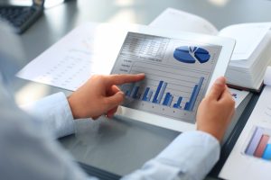 How to collect and analyze data to guide business decisions