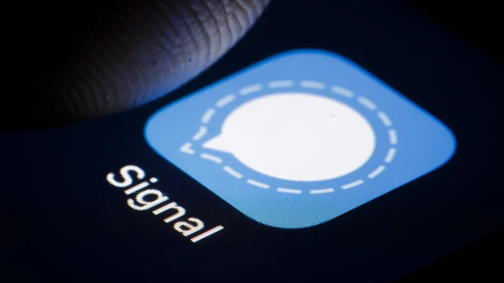 How to Securely Collaborate through Messaging Apps Like Signal