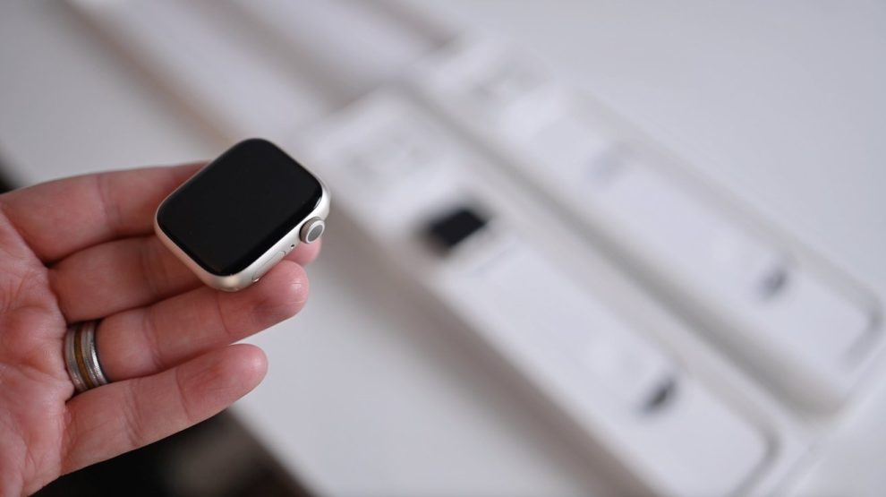 Apple Watch Refurbished Sale: Bargain Prices While Supplies Last!