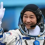 Japanese Billionaire Yusaku Maezawa Cancels SpaceX Moon Mission Amid Starship Delays