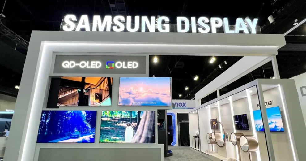 A Pixel Perfect Display? Samsung OLEDs Light Up the Future of iPhone and Pixel