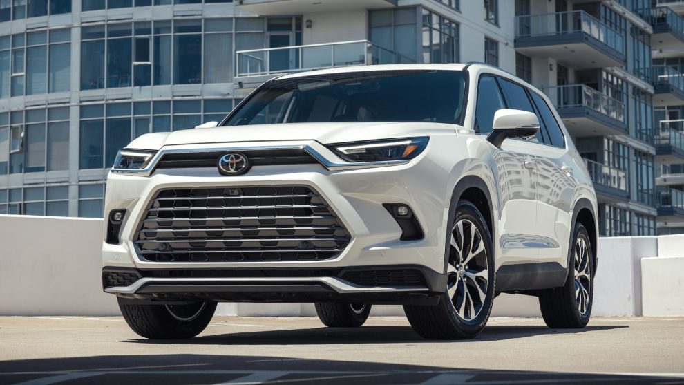 Toyota Grand Highlander Hybrid: A New Benchmark in Family SUVs