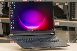 Alienware m18 R2: A Colossus of Gaming