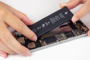 Apple introduces "electrically induced adhesive debonding" technology in iPhone 16