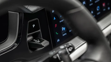 Tech giants and car manufacturers are bringing back physical buttons in Gadgets and Cars