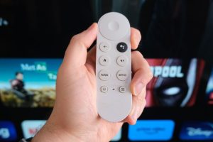 Hands-on with the Google's New Home Panel and AI-Powered Chromecast