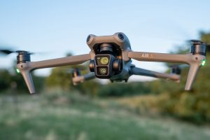 DJI Air 3S Drone Revolutionizes Aerial Imaging with Cutting-Edge Camera and LiDAR Technology