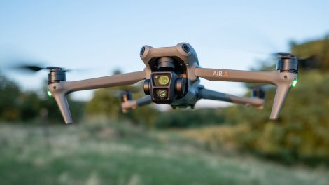 DJI Air 3S Drone Revolutionizes Aerial Imaging with Cutting-Edge Camera and LiDAR Technology