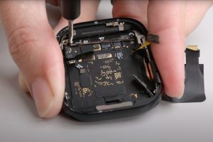 Apple Watch Series 10 Teardown Unveils Challenges in Wearable Tech Repairability