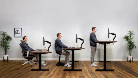 Mount-It Disrupts Standing Desk Market with Affordable Yet Premium Electric Workstation