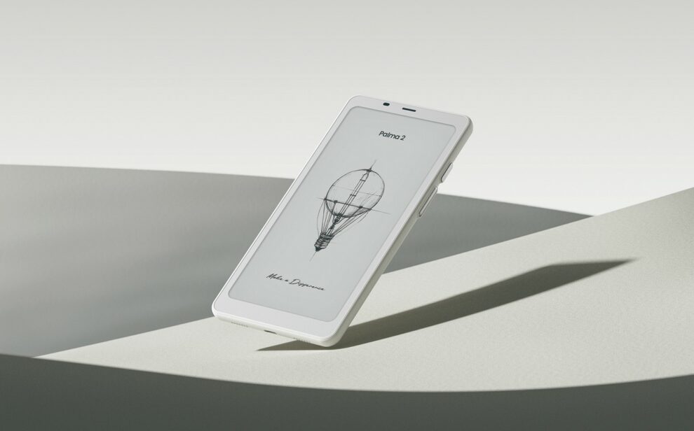 The Boox Palma 2 Elevates Pocket E-Readers with Smartphone-Like Features and Enhanced Performance