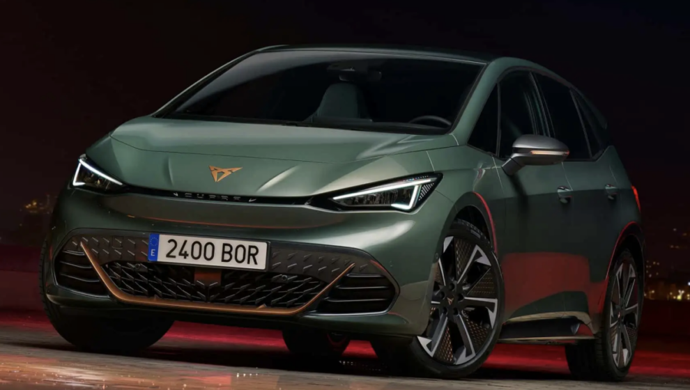 Electric Vehicle, Cupra Born VZ Bridges the Gap Between Smartphones and Sports Cars