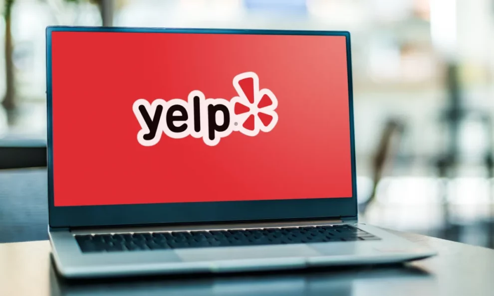 Yelp Revolutionizes Business Reviews with AI-Powered Scoring System