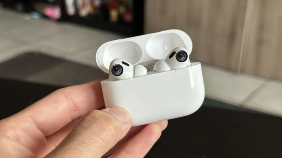 Apple Promises A Smart AirPods with Cameras and Health Monitoring