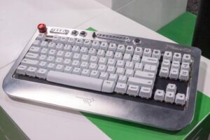 Astrohaus' Writing Tool Merges Mechanical Keyboards with Author-Focused Innovation