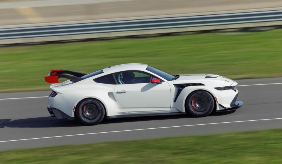 Ford Mustang GTD Spirit Of America Pays Homage to Speed Legend