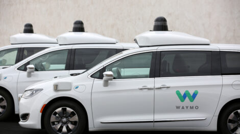 Waymo Taxi Frozen by Construction Worker's Stop Sign Dilemma