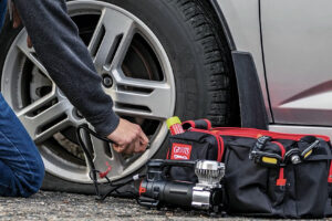 Life-Saving Car Emergency Kit Guide: Prepare Like a First Responder