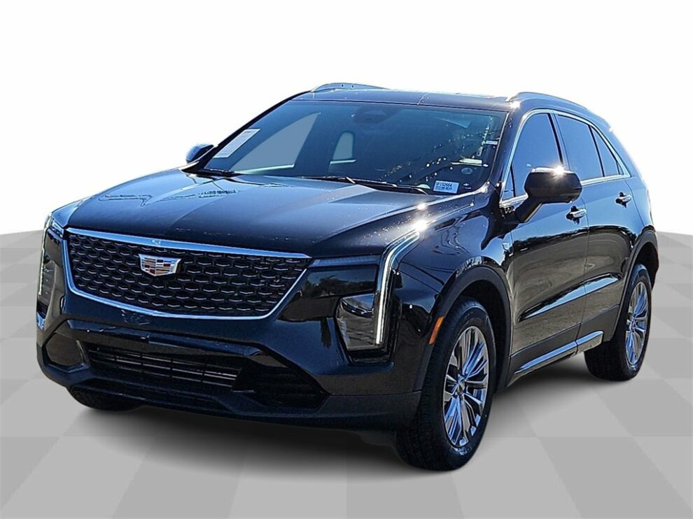 Cadillac XT4 2025: Luxury Crossover Stakes Middle Ground with Mixed Results