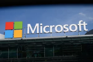 Microsoft Scales Back Data Center Leases Amid AI Spending Boom, Maintains $80 Billion Infrastructure Commitment