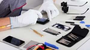 DIY Battery Replacement: Unlocking New Life for Aging iPhones at Home