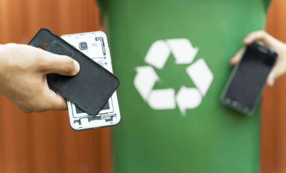 How to Responsibly Recycle or Sell Your Old Smartphone Step-by-Step