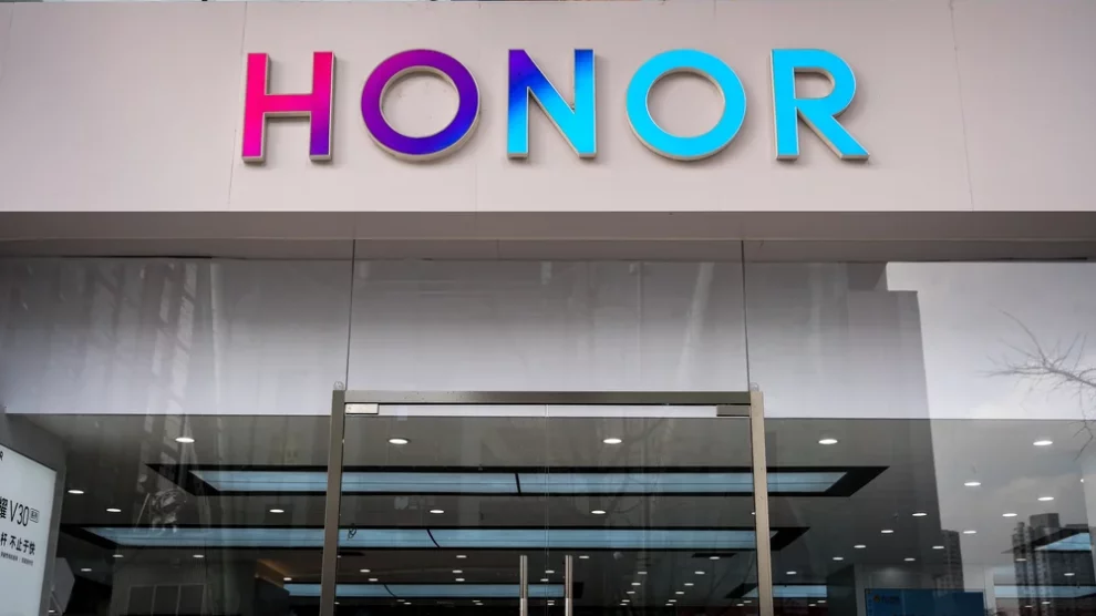 Honor Device Co. Bets Big on AI: Chinese Smartphone Giant Pledges $10 Billion to Challenge Global Tech Titans